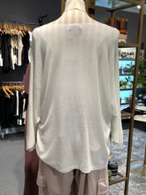 Load image into Gallery viewer, BRAND BAZAR - Pullover Sweater