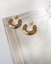 Load image into Gallery viewer, FIVE AND TWO - "Arya" Earrings