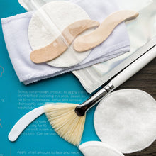 Load image into Gallery viewer, Instant Pick-Me-Up Beauty Box by The Beauty Cloud - Exfoliating and Moisturizing Facial, At-Home Facial Kit