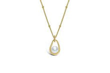 Load image into Gallery viewer, Stia Jewelry - Cradled Baroque Pearl Necklace
