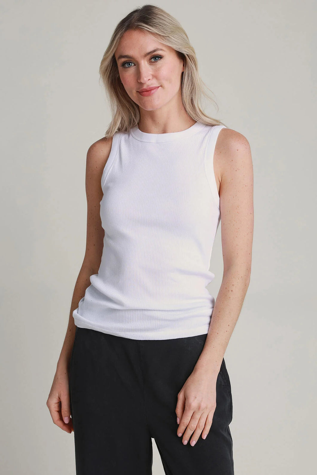 RD STYLE - Maria Crew Neck Muscle Tank