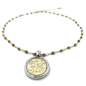 ERIN GRAY - Matte Gold Coin on Pyrite Short Necklace