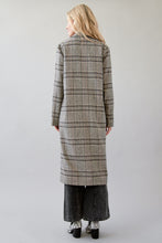 Load image into Gallery viewer, Side Slit Long Checker Coat
