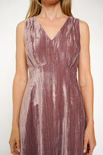 Load image into Gallery viewer, MYSTREE - Rose Crinkle Velvet Sleeveless Dress
