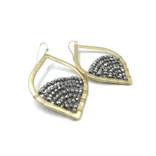 Load image into Gallery viewer, erin gray Stargaze Earring

